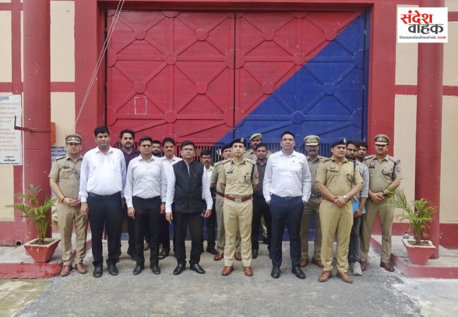 जज, DM और SP ने सिद्धार्थनगर जिला कारागार की सुरक्षा व्यवस्था को परखा