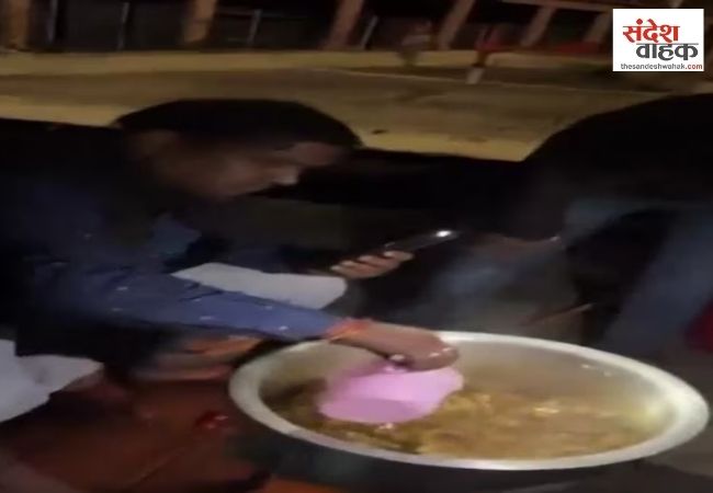 Varanasi News: गंगा के बीच BJP पार्षद की नाव पर चिकन-शराब पार्टी का वीडियो वायरल, 5 गिरफ्तार