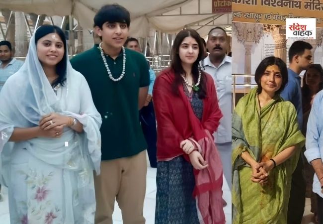 राम मंदिर विवाद के बीच अखिलेश यादव का परिवार पहुंचा काशी, बाबा विश्वनाथ के किए दर्शन