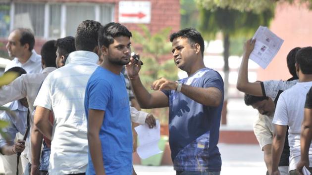 NEET को लेकर सरकार सख्त, Exam के वक्त सभी MBBS छात्र कैंपस में होंगे नजरबंद