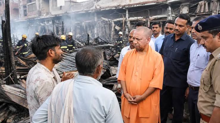 'दोषी बचेंगे नहीं'... 15 मौतों के बाद एक्शन मोड में CM योगी, अफसरों को फटकारा, जांच के दिए सख्त आदेश
