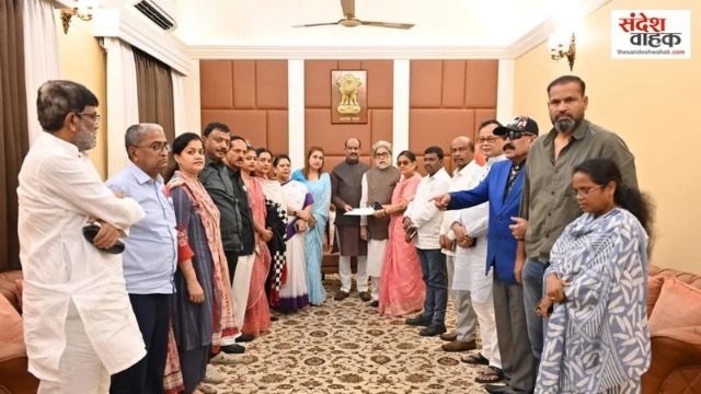 TMC के 20 बागी सांसद नेशनलिस्ट सिटिजन्स पार्टी में करेंगे विलय, NDA को समर्थन देने का ऐलान