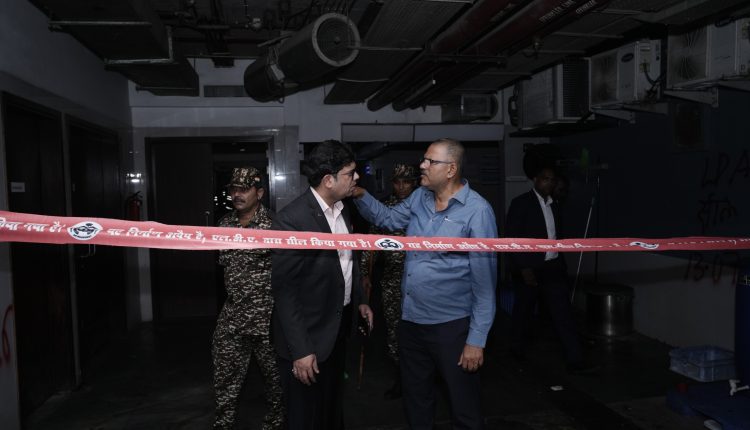 Lucknow: नोवोटेल होटल पर LDA की कार्रवाई, बेसमेंट सील, गोमती नगर में 3 कार वर्कशॉप भी बंद