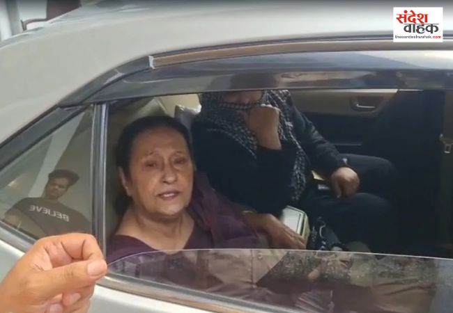 जौहर यूनिवर्सिटी पहुंचीं तंजीन फातिमा