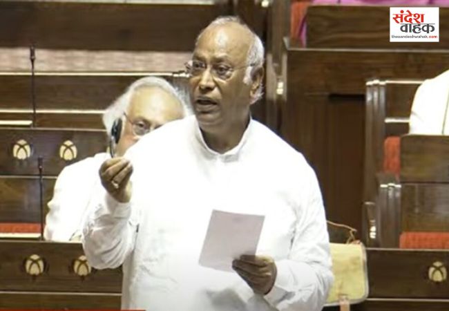 नीट पेपर लीक पर संसद में हंगामा, मल्लिकार्जुन खड़गे बोले- प्रदर्शन कर रहे छात्रों पर हुआ लाठीचार्ज