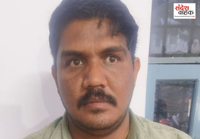 UP STF ने 50 हजार के इनामी जालसाज दीपक राय को किया गिरफ्तार