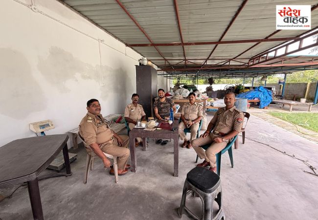 कांग्रेस जिलाध्यक्ष शिवेंद्र प्रताप सिंह नजरबंद
