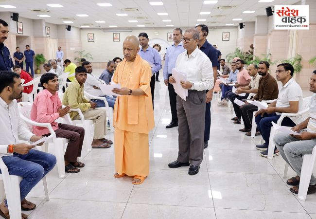 खूब पसीना बहाएं, मेडल लाएं और सरकारी नौकरी में प्राथमिकता पाएं: सीएम योगी