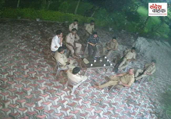 कांग्रेस जिलाध्यक्ष शिवेंद्र प्रताप सिंह नजरबंद