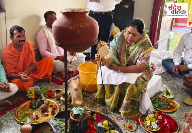 सिद्धार्थ विश्वविद्यालय में वैदिक मंत्रोच्चार और पूजा-अर्चना के साथ सत्र 2026–27 का शंखनाद