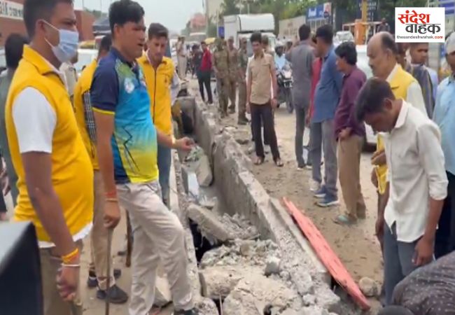 जयपुर में बेकाबू ट्रक ने सड़क किनारे खड़े लोगों को कुचला, तीन मासूमों की मौत