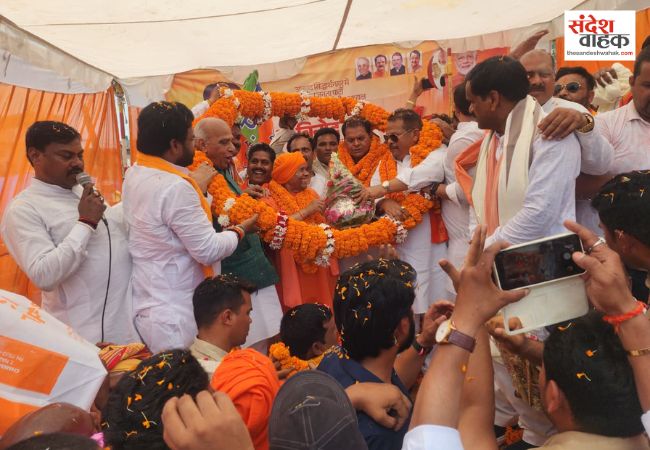 कपिलवस्तु में भाजपा क्षेत्रीय अध्यक्ष विनोद राय का भव्य स्वागत