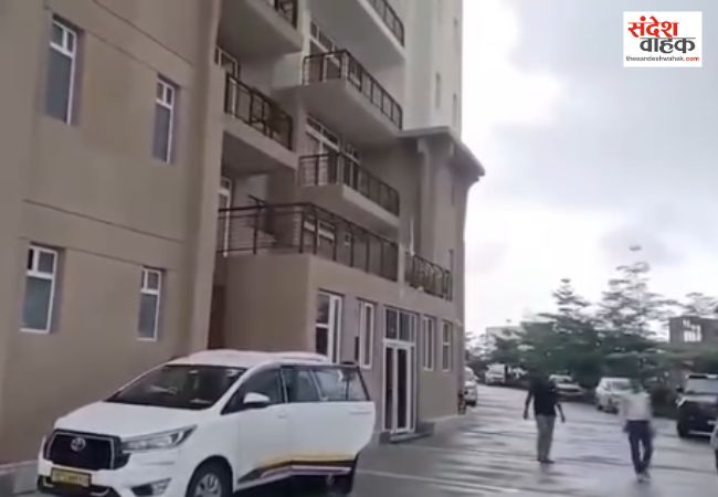 पूर्व सपा विधायक दीप नारायण यादव के ठिकानों पर छापेमारी