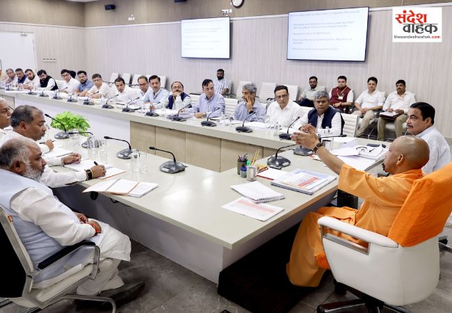 उत्तर प्रदेश में विश्वस्तरीय सड़क संपर्क विकसित करना हमारी प्राथमिकता: नितिन गडकरी