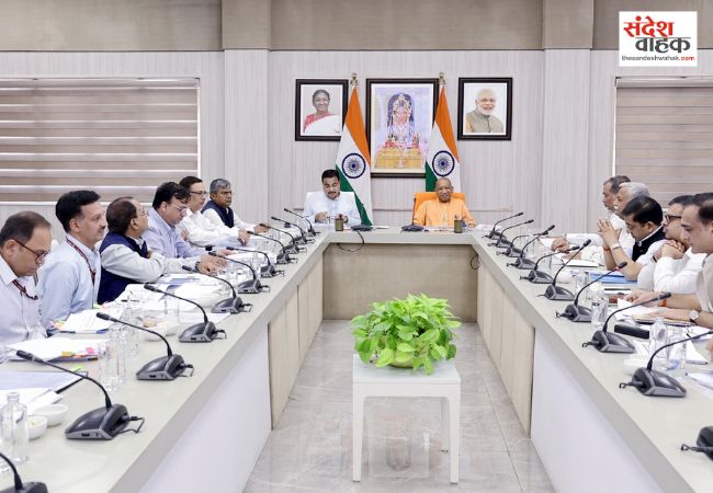 उत्तर प्रदेश में विश्वस्तरीय सड़क संपर्क विकसित करना हमारी प्राथमिकता: नितिन गडकरी