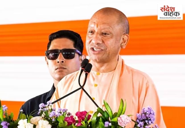 कुशीनगर में CM योगी का विपक्ष पर हमला, बोले- मंदिरों पर कब्जा करने वाले आस्था की बात न करें