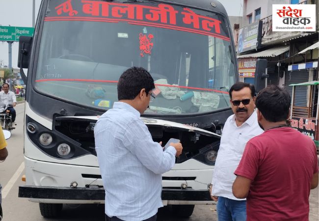सिद्धार्थनगर में अवैध बसों पर बड़ा एक्शन, 4 का चालान, एक बस की गई जब्त