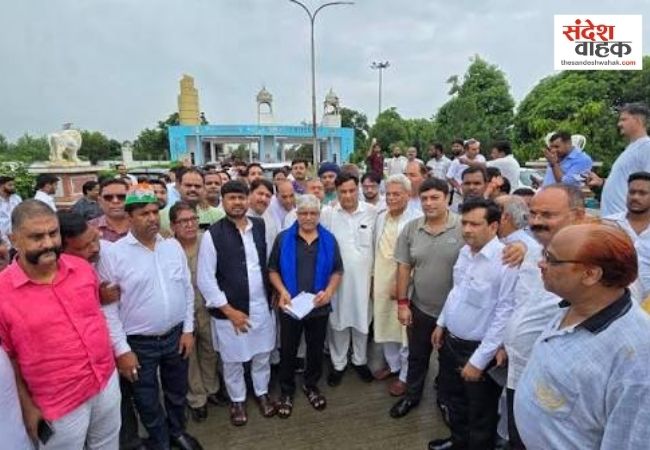 जौहर यूनिवर्सिटी पहुंचे कांग्रेस प्रभारी, बोले- नहीं चलने देंगे शिक्षा पर बुलडोजर, संघर्ष रहेगा जारी