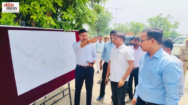 लखनऊ के दुबग्गा फ्लाईओवर का DM विशाख जी ने लिया जायजा, निर्माण शुरू कराने के दिए निर्देश