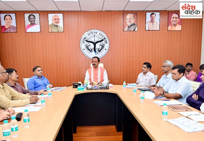 केशव मौर्य के कड़े निर्देश, रिक्त पदों पर भर्ती से लेकर सड़कों तक के लिए बनाएं एक्शन प्लान