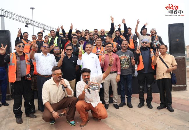 लखनऊ से कालिंजर किले के लिए 165 बाइकर्स रवाना