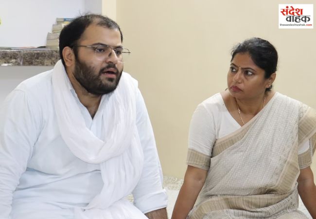 अतीक के परिजनों से मिलने प्रयागराज पहुंचीं सपा विधायक पल्लवी पटेल