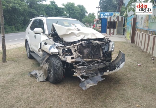 भिनगा विधायक इन्द्राणी वर्मा की गाड़ी नीलगाय से टकराई,