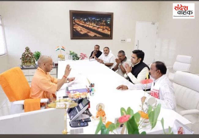 गोरखपुर मासूम हत्याकांड: विधायक विनय वर्मा ने CM योगी से पीड़ित परिवार संग की मुलाकात
