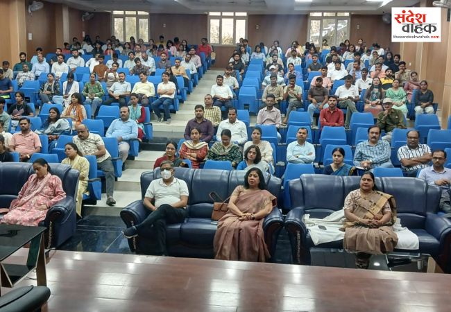 सिद्धार्थ विश्वविद्यालय में गूंजा नशा मुक्त युवा फॉर विकसित भारत का संकल्प