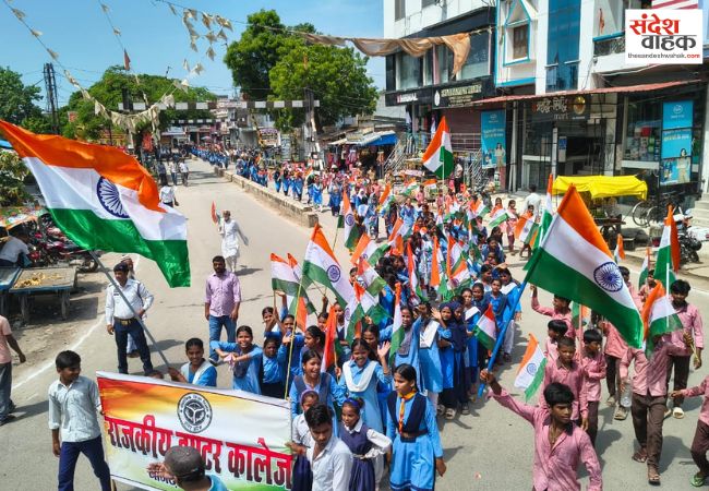 विभाजन की विभीषिका को याद कर निकाली मौन पदयात्रा
