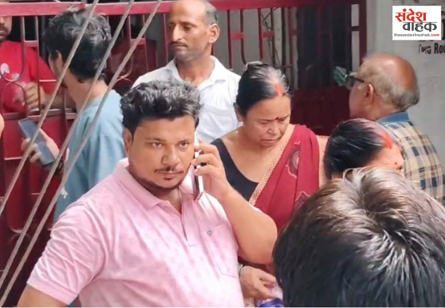 लखनऊ के गोमतीनगर में बैंक मैनेजर की हत्या के बाद पति ने बहन को भी मारी गोली