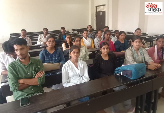 तुलसी का साहित्य लोकमंगल, सामाजिक समरसता और राष्ट्र निर्माण की प्रेरणा देता है