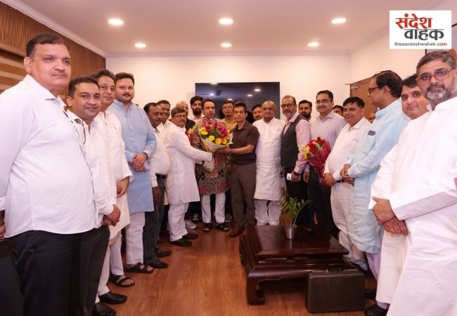 पूर्वांचल के नेता बीके शुक्ला RLD में शामिल, जयंत चौधरी ने सौंपी बड़ी जिम्मेदारी