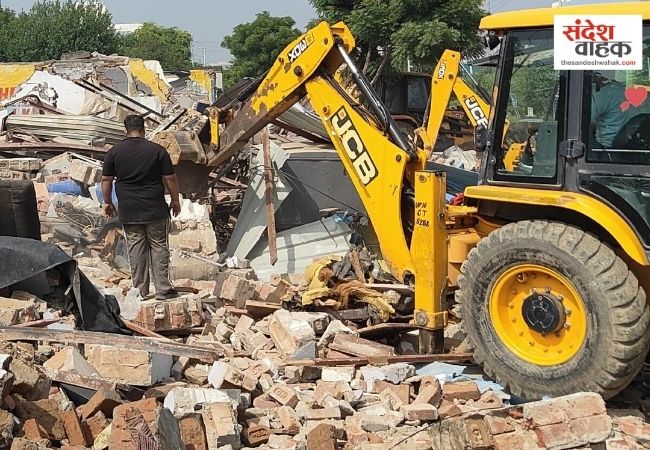 यूपी के इस शहर में चलेगा बुलडोजर, सड़क-नालों पर कब्जा करने वालों को नोटिस