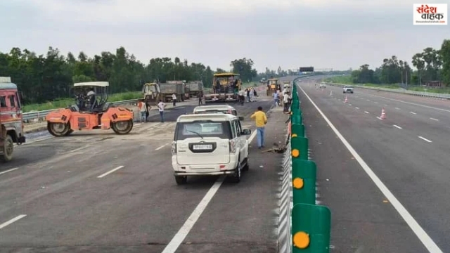 Lucknow-Kanpur Expressway