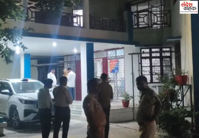 फार्महाउस में युवती से गैंगरेप, 2 CRPF जवान, दरोगा और सिपाही समेत चार गिरफ्तार