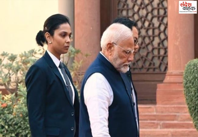 मुंबई में पीएम मोदी के दौरे से पहले फर्जी पीएमओ अधिकारी और हथियारबंद बॉडीगार्ड हिरासत में