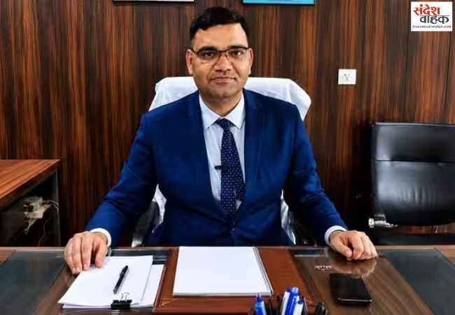IAS रिंकू सिंह राही का सीनियर अफसरों पर तंज