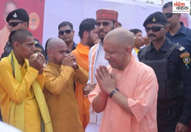 विदेशी आक्रांताओं के दौर में भी व्यास पीठ ने सनातन की ध्वजा को झुकने नहीं दिया: CM योगी