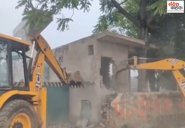 कानपुर में अवैध कब्जे पर चला केडीए का बुलडोजर