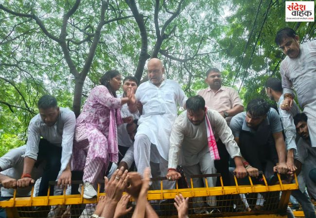CEC ज्ञानेश कुमार के इस्तीफे पर अड़ी कांग्रेस
