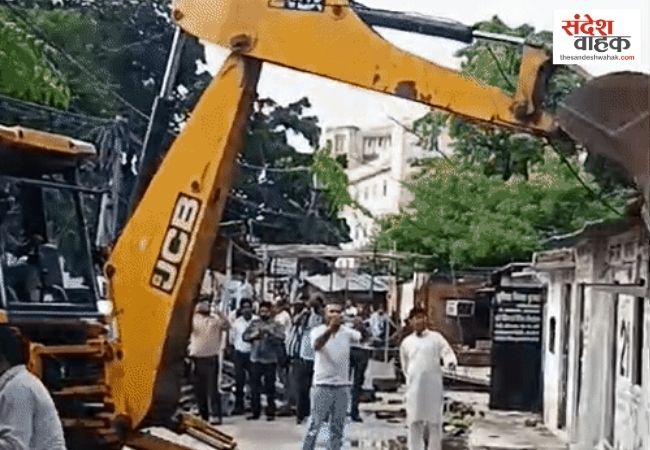 लखनऊ में वकीलों के हटे 72 अवैध चैंबर, अब खाली जगह पर बनेगी पार्किंग, निजी संस्था करेगी संचालन