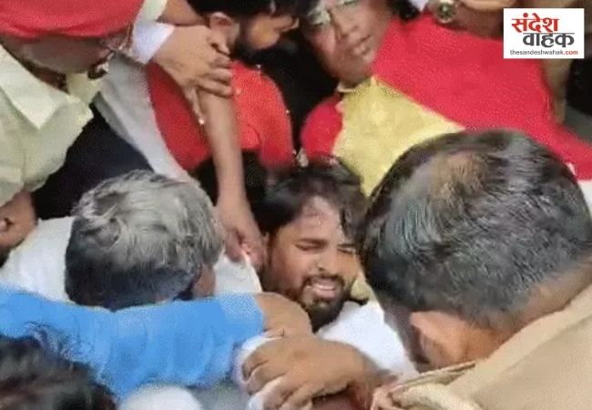 लखनऊ में आरक्षण को लेकर हंगामा, पुलिस से धक्का-मुक्की, सरदार सेना का विधानसभा मार्च रोका