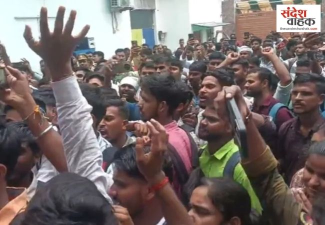 कानपुर में BSF HCM परीक्षा रद्द, तकनीकी दिक्कत पर अभ्यर्थियों का हंगामा, अब 18 सितंबर को एग्जाम