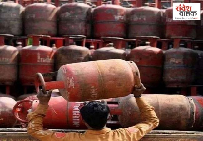 साल में मिलेगा 3 फ्री LPG सिलेंडर, खाते में आएंगे ₹3000; जानें पूरी योजना