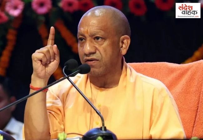 वाराणसी जलभराव पर योगी सरकार का एक्शन, लापरवाही बरतने पर अधिशासी अभियंता सस्पेंड