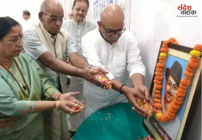 लखनऊ में कांग्रेस ने मनाई भगत सिंह की 119वीं जयंती, अजय राय ने दी श्रद्धांजलि