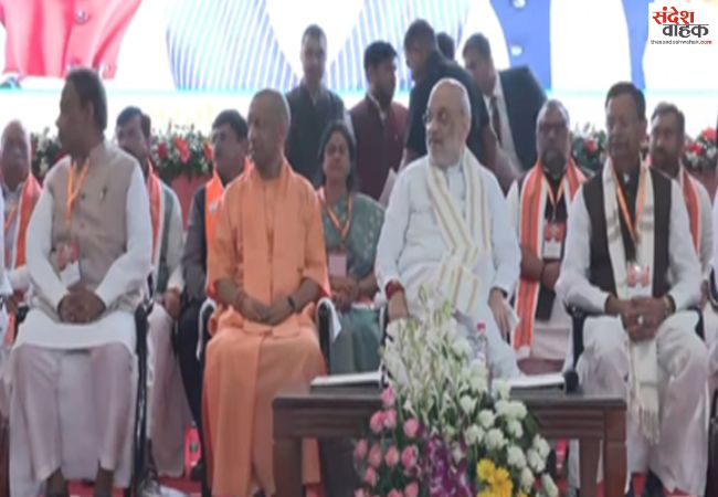 यूपी में चुनावी बिसात बिछाने लखनऊ पहुंचे अमित शाह