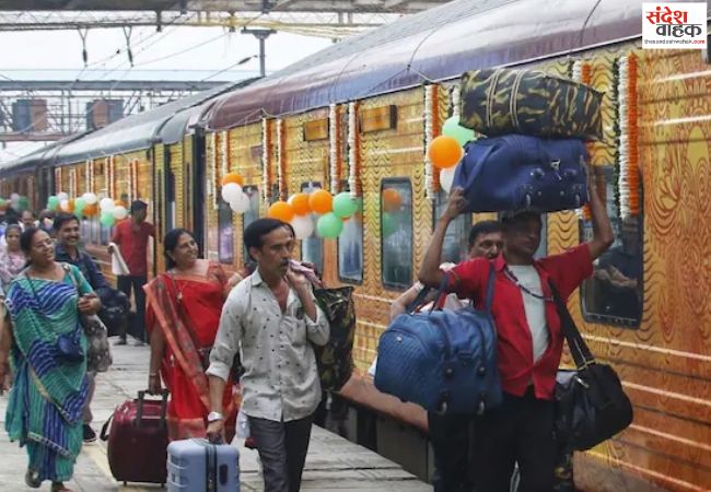 दिल्ली में विरोध प्रदर्शन के चलते कई ट्रेनें रद्द