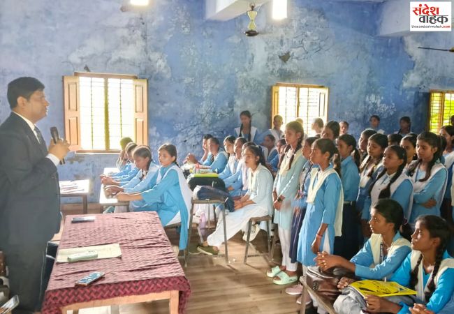 विद्यालय में पॉक्सो अधिनियम को लेकर विशेष जागरूकता कार्यक्रम आयोजित